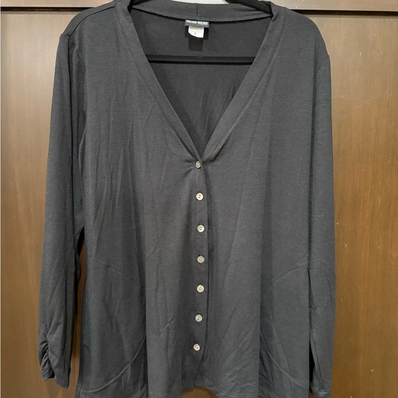 Nomadic Traders Black Button-Down Shirt - Picture 1 of 3
